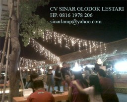 Lampu LED Tirai Warna Warmwhite